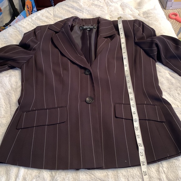 NWT Kasper Size 10Petite 3 Piece Pantsuit New and beautiful! - Picture 5 of 12